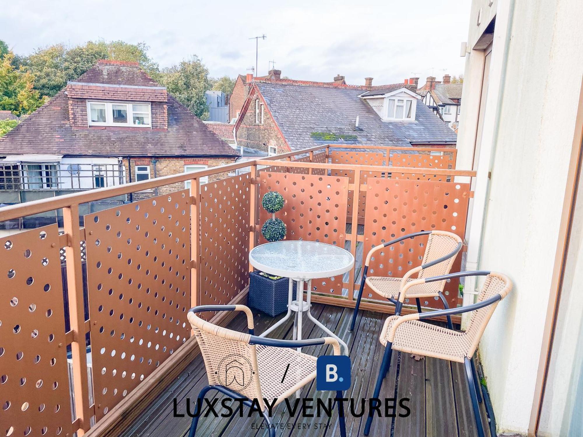 Ideal Family & Business Stay! 2 Min To Station, 10 Min To Harry Potter, 30 Min To London Euston & Free Parking! Watford  Exterior photo