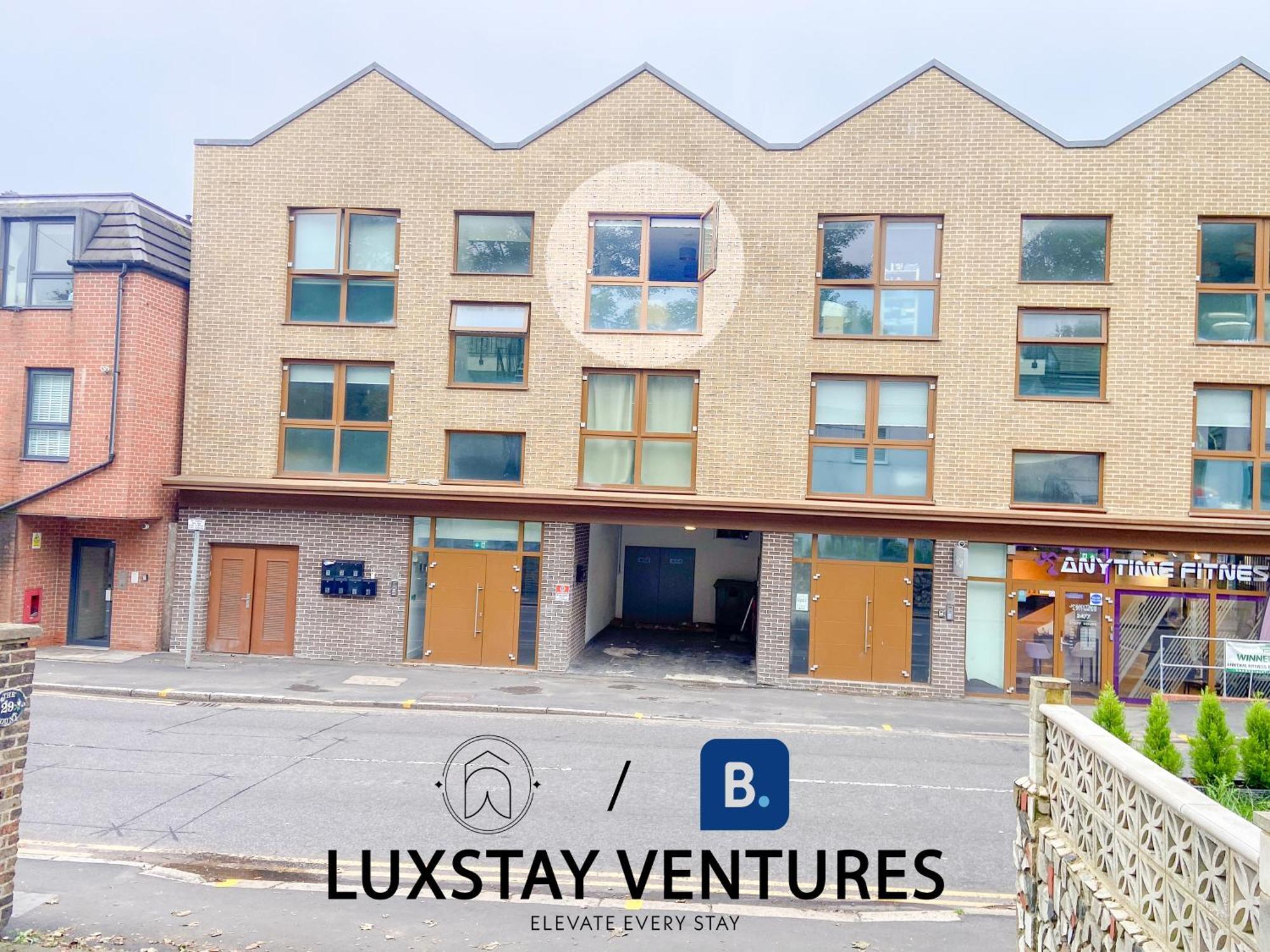 Ideal Family & Business Stay! 2 Min To Station, 10 Min To Harry Potter, 30 Min To London Euston & Free Parking! Watford  Exterior photo